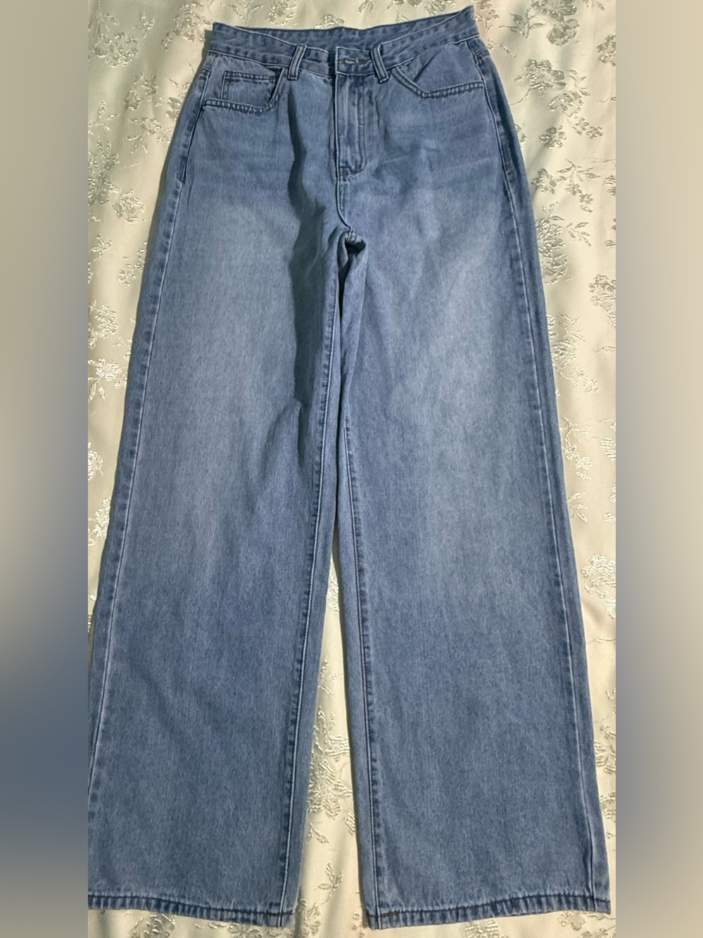 SHEIN Blue Jeans, Long and Wide-Leg with high rise waist.